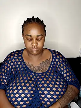 Snapshot of Chubbycharmdoll chatting on November 20, 10:37 am Chubbycharmdoll online show from November 20, 10:37 am