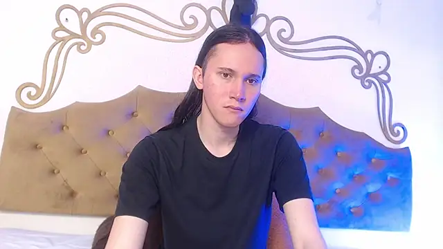 abysskingg online show from April 14, 1:06 pm