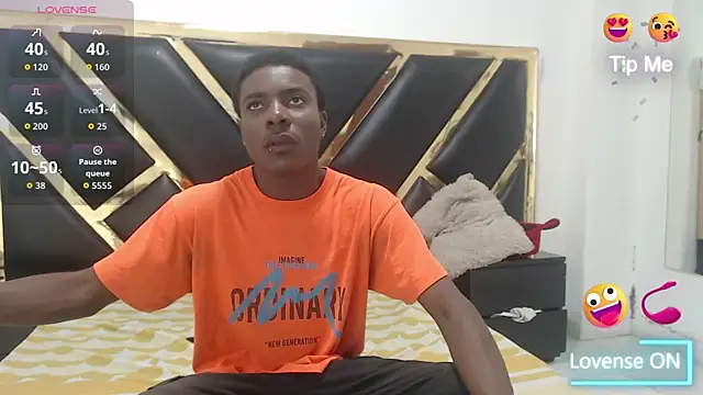 NoahJhonson69 online show from January 16, 7:07 pm