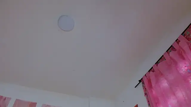 Snapshot of alice_xbarkert chatting on May 15, 9:55 pm alice xbarkert online show from May 15, 9:55 pm