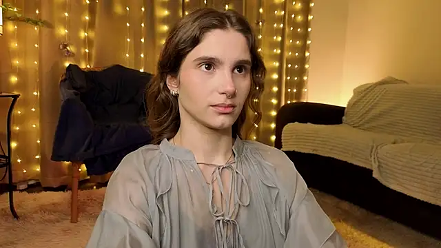 RozanneJordan online show from April 6, 5:14 pm