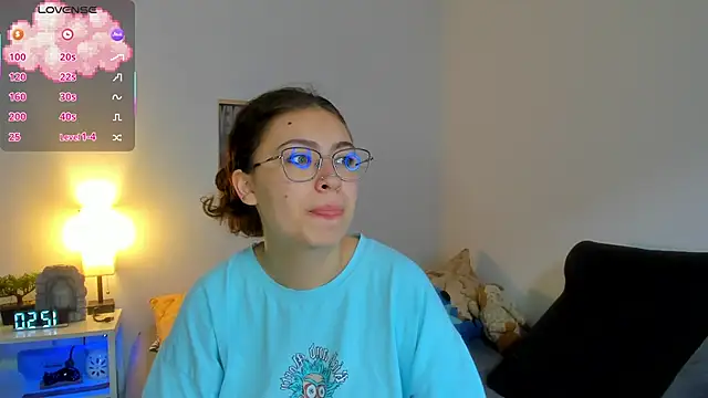 Snapshot of MarieTaylor_ chatting on May 10, 5:51 pm MarieTaylor online show from May 10, 5:51 pm