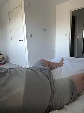 -bfc1882- online show from March 4, 11:49 am