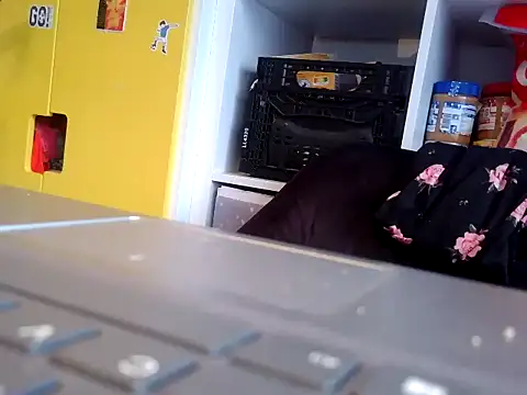 Snapshot of EheMilf_Frankfurt chatting on January 19, 10:08 am EheMilf Frankfurt online show from January 19, 10:08 am