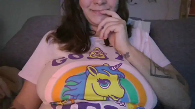 xxxluana online show from February 23, 4:21 am