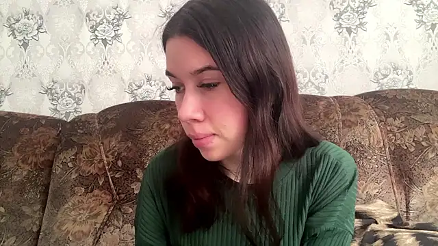 DebbiGoodknight online show from January 19, 5:44 am