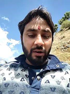 Cute Lucky online show from April 9, 5:51 am