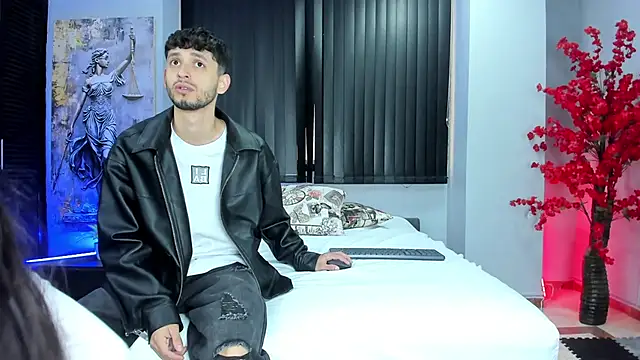 dracke and zara online show from April 17, 12:52 pm