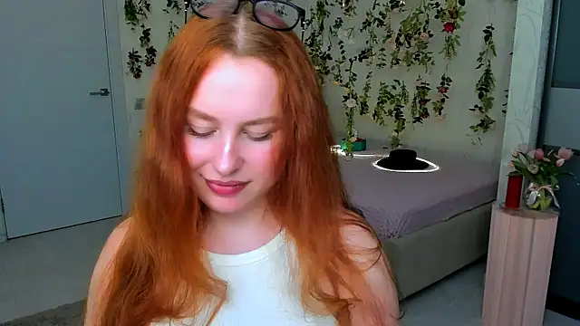 Snapshot of AirySilhouette chatting on May 15, 5:09 pm AirySilhouette online show from May 15, 5:09 pm