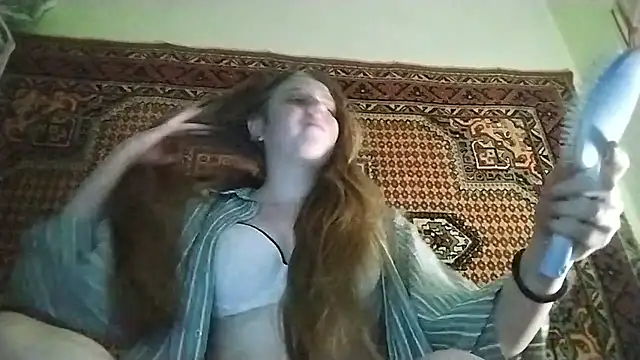 KikiBang online show from March 15, 6:25 pm