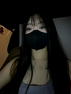 Anamis18 online show from December 3, 7:45 pm