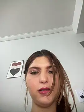 Snapshot of melyssaa23 chatting on February 3, 2:53 am melyssaa23 online show from February 3, 2:53 am