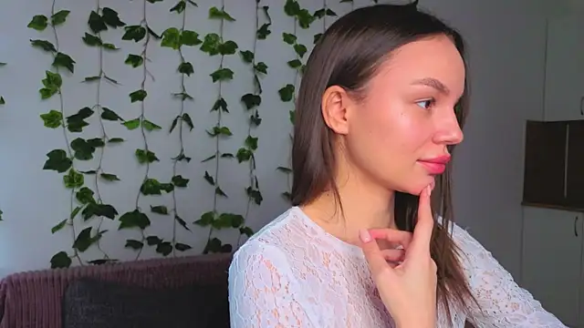 Tiffany Sweetie online show from March 31, 12:27 pm