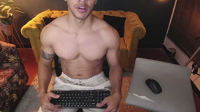 tayler luke online show from November 27, 1:29 am