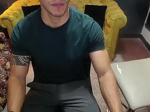 tayler luke online show from December 21, 1:13 am