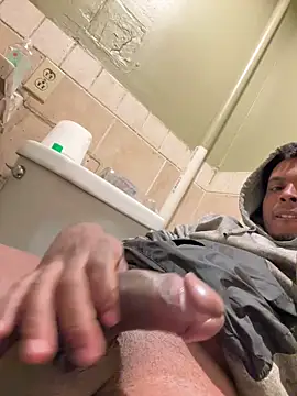 Snapshot of 24denio chatting on January 5, 9:29 pm 24denio online show from January 5, 9:29 pm