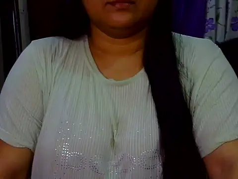 Snapshot of Natasha_pihu chatting on May 9, 6:13 pm Natasha pihu online show from May 9, 6:13 pm