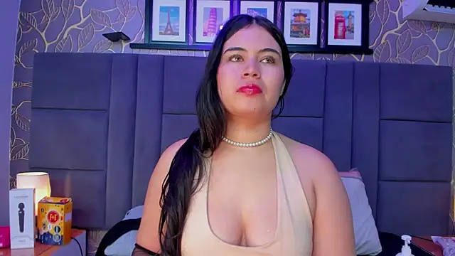 monserrat cutte online show from December 14, 4:12 pm