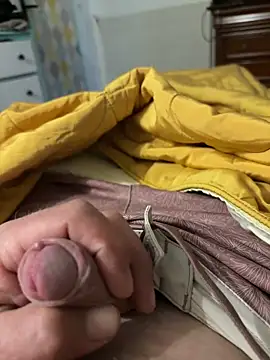 Snapshot of Damien40160 chatting on April 7, 6:08 pm Damien40160 online show from April 7, 6:08 pm