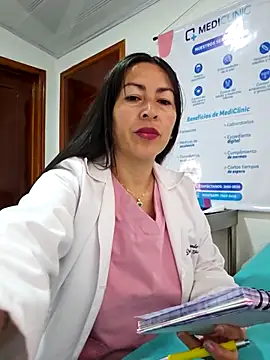 JustSamantha  online show from March 10, 11:59 am