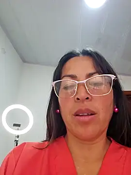 JustSamantha  online show from April 15, 7:58 pm