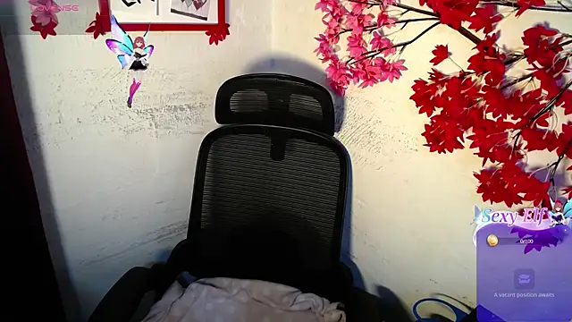 Snapshot of chleo_rosse chatting on June 4, 12:11 pm chleo rosse online show from June 4, 12:11 pm