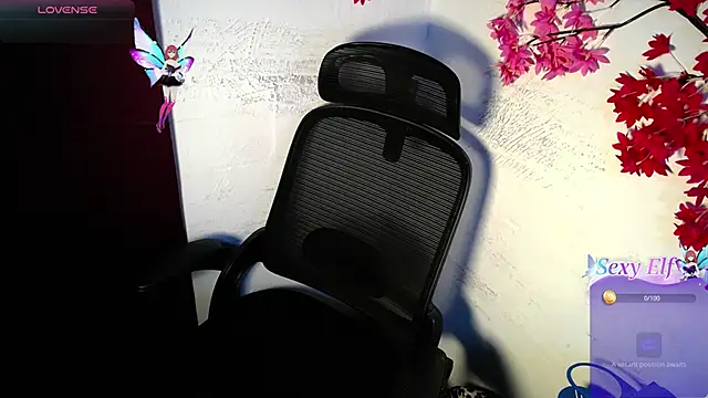 Snapshot of chleo_rosse chatting on June 19, 1:04 pm chleo rosse online show from June 19, 1:04 pm