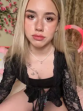 Snapshot of PurrAliceX chatting on March 26, 7:08 pm PurrAliceX online show from March 26, 7:08 pm