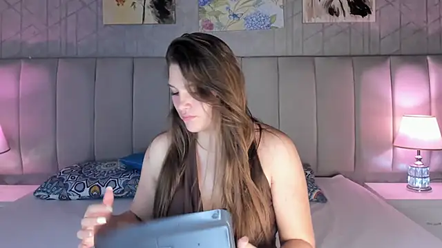 LiiaVelvet online show from April 19, 6:43 pm