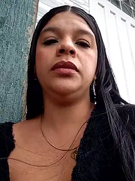 Layla-daring online show from April 17, 6:33 pm