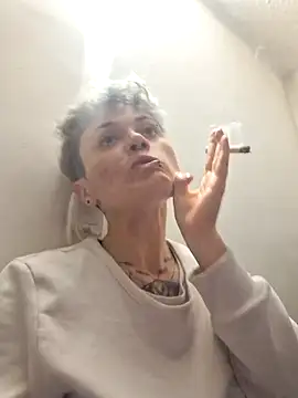 megan NL online show from March 5, 1:56 am