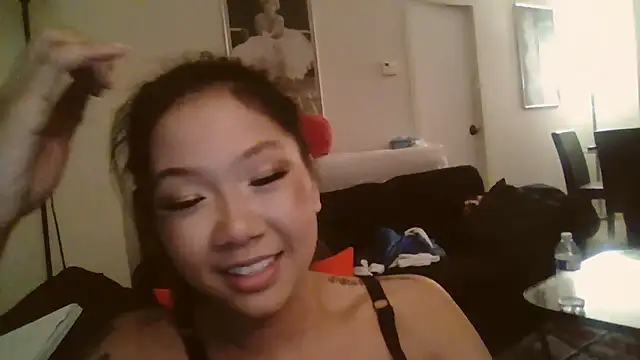 Snapshot of cryptokimgirl chatting on February 27, 5:40 am cryptokimgirl online show from February 27, 5:40 am