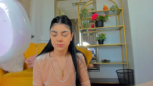 SerennaNoir online show from January 9, 6:38 am