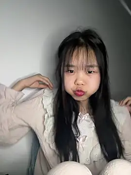 Kiee-lee online show from March 5, 5:20 pm