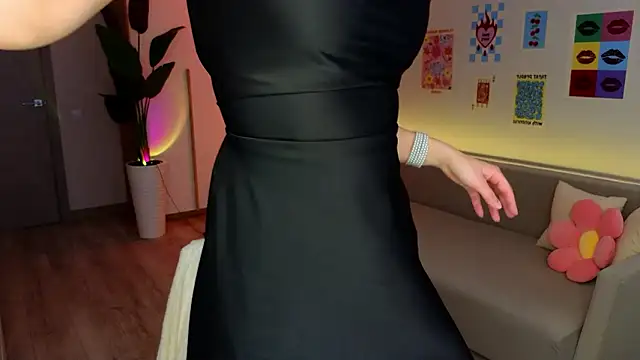 Anna  Herrera online show from March 21, 2:09 pm