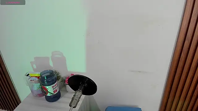 Snapshot of Latina_candy01 chatting on January 14, 8:14 pm Latina candy01 online show from January 14, 8:14 pm