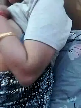 Priya Sharma04 online show from March 25, 8:15 pm