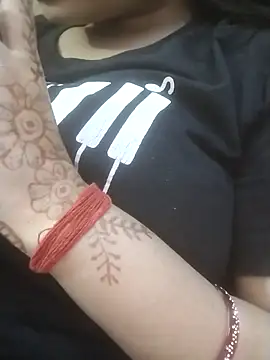 Snapshot of Priya_Sharma04 chatting on April 4, 1:52 pm Priya Sharma04 online show from April 4, 1:52 pm