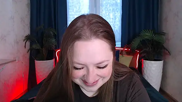 GirlPlayer online show from April 7, 8:37 am