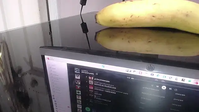 LunaAponte online show from June 25, 3:28 am