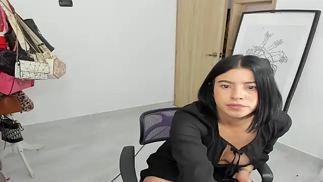 BlueMC01 online show from December 18, 4:57 pm