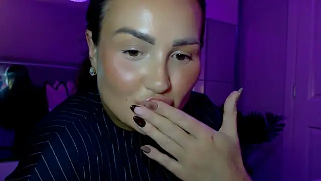 Ruby brooksxo online show from December 18, 9:32 pm