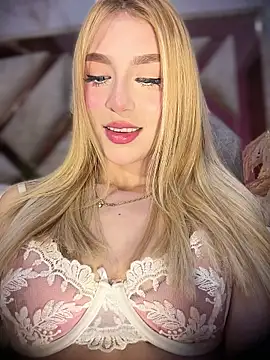 valeryfox   online show from March 11, 11:00 pm