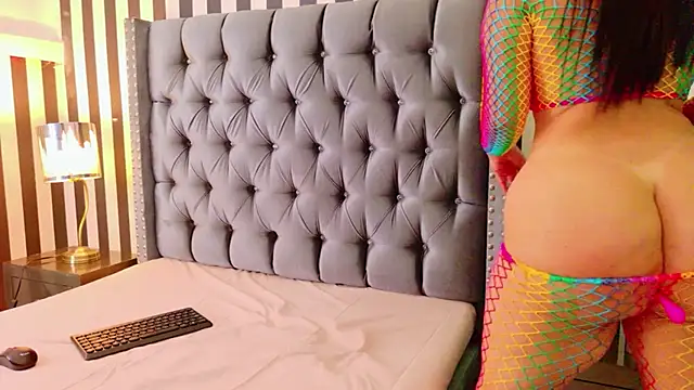 Snapshot of Saripaulin chatting on January 10, 10:50 am Saripaulin online show from January 10, 10:50 am