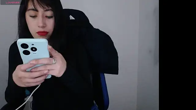 luisa homes online show from March 3, 10:15 pm