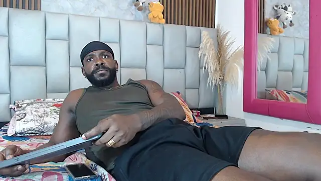 BlackEmperador online show from November 27, 3:30 am