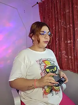 Snapshot of mila_curvy chatting on March 24, 5:56 am mila curvy online show from March 24, 5:56 am