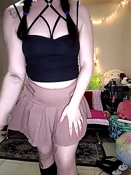 LaylaLucis online show from April 10, 10:36 pm