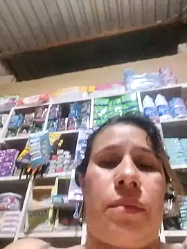 Snapshot of MIA-LARIOS chatting on April 18, 2:04 am MIA-LARIOS online show from April 18, 2:04 am