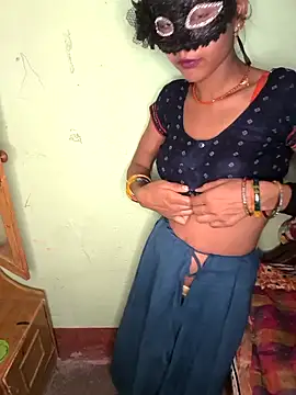 Snapshot of Laxmidevi000 chatting on April 28, 5:40 pm Laxmidevi000 online show from April 28, 5:40 pm